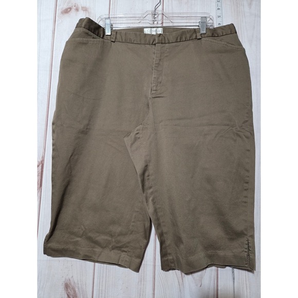 CJ Banks 20W  Khaki Bermuda Shorts Womens Relaxed Fit Elastic Back - Picture 1 of 7